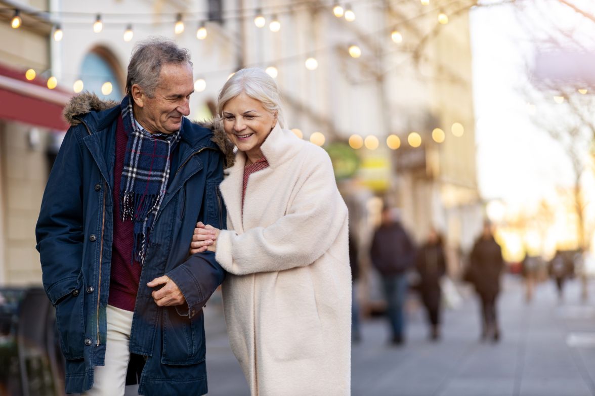 A couple on their way to tour a Life Plan Community.